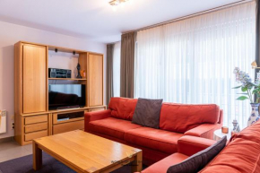 Spacious apartment with free parkingspace close to the sea